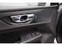 Volvo V60 2.0 T5 Momentum 2019 | INCL. BTW | Navigatie | Carplay | Spraakbediening | Regensensor | Elektrische Ramen | Boekjes | 2 Sleutels | Elektrische Achterklep | Achteruitrij Camera | Nationale Autopas