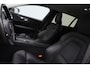 Volvo V60 2.0 T5 Momentum 2019 | INCL. BTW | Navigatie | Carplay | Spraakbediening | Regensensor | Elektrische Ramen | Boekjes | 2 Sleutels | Elektrische Achterklep | Achteruitrij Camera | Nationale Autopas
