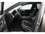 Volvo V60 2.0 T5 Momentum 2019 | INCL. BTW | Navigatie | Carplay | Spraakbediening | Regensensor | Elektrische Ramen | Boekjes | 2 Sleutels | Elektrische Achterklep | Achteruitrij Camera | Nationale Autopas