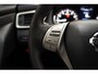 Nissan Qashqai 1.2 Visia [ Navigatie Cruise control Trekhaak]
