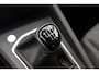 Volkswagen Golf 1.0 TSI 110pk Life | Navigatie | Parkeersensoren | 17" Velgen