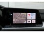 Volkswagen Golf 1.0 TSI 110pk Life | Navigatie | Parkeersensoren | 17" Velgen