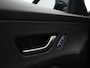 Hyundai Kona 1.6 GDI HEV Premium | Camera | Navigatie | Stoelverwaming vóór en achter | Elektrische stoelen met geheugen |