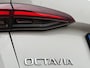 Skoda Octavia Combi 1.0 e-TSI Sport Business Trekhaak | LED verlichting | Sfeerverlichting | Climate control | Cruise control | Navigatiesysteem | Apple CarPlay/Android Auto Full-link | Parkeersensoren achter