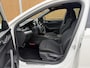 Skoda Octavia Combi 1.0 e-TSI Sport Business Trekhaak | LED verlichting | Sfeerverlichting | Climate control | Cruise control | Navigatiesysteem | Apple CarPlay/Android Auto Full-link | Parkeersensoren achter