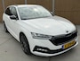 Skoda Octavia Combi 1.0 e-TSI Sport Business Trekhaak | LED verlichting | Sfeerverlichting | Climate control | Cruise control | Navigatiesysteem | Apple CarPlay/Android Auto Full-link | Parkeersensoren achter