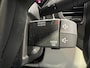 Renault Captur 0.9 TCe Intens | Navigatie/Android/Apple Carplay | LM Velgen 17" | Panoramadak | Voorstoelen Verwarmd | Lederen Bekleding | Airco |