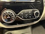 Renault Captur 0.9 TCe Intens | Navigatie/Android/Apple Carplay | LM Velgen 17" | Panoramadak | Voorstoelen Verwarmd | Lederen Bekleding | Airco |