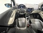 Renault Captur 0.9 TCe Intens | Navigatie/Android/Apple Carplay | LM Velgen 17" | Panoramadak | Voorstoelen Verwarmd | Lederen Bekleding | Airco |