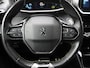 Peugeot e-2008 GT 50kWh | SoH 90,9% | Camera | LEER/Alcantara | Stoelverwarming | LED lampen | 18"LMV | Navigatie