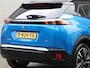 Peugeot e-2008 GT 50kWh | SoH 90,9% | Camera | LEER/Alcantara | Stoelverwarming | LED lampen | 18"LMV | Navigatie