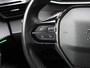 Peugeot e-2008 GT 50kWh | SoH 90,9% | Camera | LEER/Alcantara | Stoelverwarming | LED lampen | 18"LMV | Navigatie