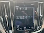 Volvo V60 2.0 B3 Core Carplay / Led / ACC / Clima