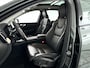 Volvo XC60 T6 Plug-in hybrid AWD Ultra Dark | SOH 100% | Panoramadak | 360° camera | Bowers & Wilkins | Luchtvering | Head-up display | Stoelventilatie | Trekhaak