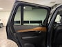 Volvo XC90 T8 AWD Recharge Inscription Long Range | Trekhaak | 360° Camera | Harman Kardon | 455pk | Adaptieve Cruise Control | Stoel en Stuurwielverwarming | Full LED Meesturende koplampen | Pilot Assist | BLIS Dode Hoek Detectie | Elektrische voorstoelen geheugen | Lederen bekleding | Zitting verlenging voorstoelen | Lederen dashboard | 20 Inch | Keyless Drive | Parkeersensoren voor+achter | Privacy Glass | Elektrisch bedienbare achterklep | 7-Persoons | 4-Zone Climate Control | Geïntegreerde zongordijnen achterportieren | Verlichte instaplijsten | Draadloos telefoon opladen | Alarm Klasse III | DAB Radio | Apple Carplay/Android Auto | Volvo On Call met mobiele App functie | Denim Blue Metallic |