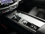 Volvo XC60 T6 Plug-in hybrid AWD Plus Dark | Panoramadak | 360° camera | Stoel- en Stuurverwarmig | Trekhaak