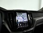 Volvo XC60 T6 Plug-in hybrid AWD Plus Dark | Panoramadak | 360° camera | Stoel- en Stuurverwarmig | Trekhaak
