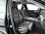 Volvo XC60 T6 Plug-in hybrid AWD Plus Dark | Panoramadak | 360° camera | Stoel- en Stuurverwarmig | Trekhaak