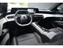 Peugeot 3008 1.6 plug-in Hybrid 195 Allure Tot 8 jaar Garantie! | Afn. Trekhaak | 7,4kW Lader | AllSeason | Navigatie | Achteruitrijcamera | Keyless-Entry | !!