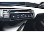 Peugeot 3008 1.6 plug-in Hybrid 195 Allure Tot 8 jaar Garantie! | Afn. Trekhaak | 7,4kW Lader | AllSeason | Navigatie | Achteruitrijcamera | Keyless-Entry | !!