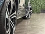 Volvo XC90 T8 AWD Recharge Ultra Dark | Vol! | Bowers & Wilkins | Luchtvering | Stoelventilatie | Trekhaak | 360 Camera | Head-Up Display | Stoelmassage | 455pk | Adaptieve Cruise Control | Stoelverwarming voor+achter | Stuurwielverwarming | Schuifdak | 22 Inch | Full LED  Meesturende koplampen | Pilot Assist | BLIS Dode Hoek Detectie | Alcantara hemelbekleding | Lederen handgrepen en zonnekleppen | Elektrische voorstoelen geheugen | Nappa Lederen bekleding | Zitting verlenging voorstoelen | Lederen Dashboard | Google Infotainment | Keyless Drive | Parkeersensoren voor+achter | Privacy Glass | Elektrisch bedienbare achterklep | Geïntegreerde zongordijnen achterportieren | Geïntegreerd kinderzitje achterin | Verlichte instaplijsten | 7-Persoons | 4-Zone Climate Control | DAB Radio | Apple Carplay/Android Auto | Alarm Klasse III | Draadloos telefoon opladen | Volvo On Call met mobiele App functie | Denim Blue Metallic |