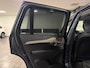 Volvo XC90 T8 AWD Recharge Ultra Dark | Vol! | Bowers & Wilkins | Luchtvering | Stoelventilatie | Trekhaak | 360 Camera | Head-Up Display | Stoelmassage | 455pk | Adaptieve Cruise Control | Stoelverwarming voor+achter | Stuurwielverwarming | Schuifdak | 22 Inch | Full LED  Meesturende koplampen | Pilot Assist | BLIS Dode Hoek Detectie | Alcantara hemelbekleding | Lederen handgrepen en zonnekleppen | Elektrische voorstoelen geheugen | Nappa Lederen bekleding | Zitting verlenging voorstoelen | Lederen Dashboard | Google Infotainment | Keyless Drive | Parkeersensoren voor+achter | Privacy Glass | Elektrisch bedienbare achterklep | Geïntegreerde zongordijnen achterportieren | Geïntegreerd kinderzitje achterin | Verlichte instaplijsten | 7-Persoons | 4-Zone Climate Control | DAB Radio | Apple Carplay/Android Auto | Alarm Klasse III | Draadloos telefoon opladen | Volvo On Call met mobiele App functie | Denim Blue Metallic |
