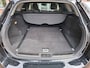 Toyota Avensis Touring Sports 1.8 VVT-i SkyView Edition. O.a. camera, bluetooth, cruise, navi, stoelverwarming, etc! Incl garantie