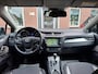 Toyota Avensis Touring Sports 1.8 VVT-i SkyView Edition. O.a. camera, bluetooth, cruise, navi, stoelverwarming, etc! Incl garantie
