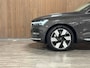 Volvo XC60 T8 AWD Recharge Ultra Bright | Luchtvering | Trekhaak | 360° Camera | 455pk | Head-Up Display | Adaptieve Cruise Control | Stoelverwarming voor+achter | Stuurwielverwarming | Schuifdak | Full LED Meesturende koplampen | Pilot Assist | BLIS Dode Hoek Detectie | Elektrische voorstoelen geheugen | Lederen bekleding | Zitting verlenging voorstoelen | Lederen dashboard | 20 Inch | Google Infotainment | Keyless Drive | Elektrisch bedienbare achterklep | DAB Radio | Apple Carplay/Android Auto | Alarm Klasse III | Draadloos telefoon opladen | Volvo On Call met mobiele App functie | Platinum Grey Metallic |