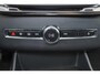 Volvo XC90 T8 Recharge AWD Ultra Dark - Panorama/schuifdak - IntelliSafe Assist & Surround - 360º Camera - Harman/Kardon audio - Adaptieve LED koplampen - Verwarmde voorstoelen, stuur & achterbank - Parkeersensoren voor & achter - Elektr. bedienb. voorstoelen met geheugen - Head up display - Draadloze tel. lader - Extra getint glas - 21' LMV
