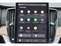 Volvo XC90 T8 Recharge AWD Ultra Dark - Panorama/schuifdak - IntelliSafe Assist & Surround - 360º Camera - Harman/Kardon audio - Adaptieve LED koplampen - Verwarmde voorstoelen, stuur & achterbank - Parkeersensoren voor & achter - Elektr. bedienb. voorstoelen met geheugen - Head up display - Draadloze tel. lader - Extra getint glas - 21' LMV