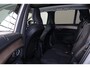 Volvo XC90 T8 Recharge AWD Ultra Dark - Panorama/schuifdak - IntelliSafe Assist & Surround - 360º Camera - Harman/Kardon audio - Adaptieve LED koplampen - Verwarmde voorstoelen, stuur & achterbank - Parkeersensoren voor & achter - Elektr. bedienb. voorstoelen met geheugen - Head up display - Draadloze tel. lader - Extra getint glas - 21' LMV