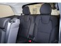 Volvo XC90 T8 Recharge AWD Ultra Dark - Panorama/schuifdak - IntelliSafe Assist & Surround - 360º Camera - Harman/Kardon audio - Adaptieve LED koplampen - Verwarmde voorstoelen, stuur & achterbank - Parkeersensoren voor & achter - Elektr. bedienb. voorstoelen met geheugen - Head up display - Draadloze tel. lader - Extra getint glas - 21' LMV