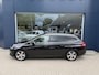 Peugeot 308 SW 1.2 Turbo 130 PK Automaat GT-line | Achteruitrijcamera | 17 inch LM-Velgen | Full-led Koplampen | Trekhaak | Panoramadak | Dodehoek bewaking | Denon HIFI Audio installatie | Volautomaat |