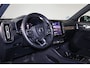 Volvo XC40 B3 Ultra Dark - Panorama/schuifdak - IntelliSafe Assist & Surround - 360º Camera - Harman/Kardon audio - Adaptieve LED koplampen - Verwarmde voorstoelen & stuur - Parkeersensoren voor & achter - Elektr. bedienb. voorstoelen met geheugen links - Draadloze tel. lader - Extra getint glas - 19' LMV
