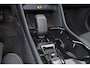Volvo XC40 B3 Ultra Dark - Panorama/schuifdak - IntelliSafe Assist & Surround - 360º Camera - Harman/Kardon audio - Adaptieve LED koplampen - Verwarmde voorstoelen & stuur - Parkeersensoren voor & achter - Elektr. bedienb. voorstoelen met geheugen links - Draadloze tel. lader - Extra getint glas - 19' LMV