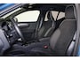 Volvo XC40 B3 Ultra Dark - Panorama/schuifdak - IntelliSafe Assist & Surround - 360º Camera - Harman/Kardon audio - Adaptieve LED koplampen - Verwarmde voorstoelen & stuur - Parkeersensoren voor & achter - Elektr. bedienb. voorstoelen met geheugen links - Draadloze tel. lader - Extra getint glas - 19' LMV