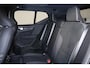 Volvo XC40 B3 Ultra Dark - Panorama/schuifdak - IntelliSafe Assist & Surround - 360º Camera - Harman/Kardon audio - Adaptieve LED koplampen - Verwarmde voorstoelen & stuur - Parkeersensoren voor & achter - Elektr. bedienb. voorstoelen met geheugen links - Draadloze tel. lader - Extra getint glas - 19' LMV