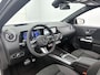 Mercedes-Benz EQA 250+ Business Solution AMG 71 kWh | Premium pakket | Nightpakket | Panoramaschuifdak | 360° camera | Burmester Surround Sound | 19 inch tienspaaks lichtmetalen AMG-velgen |