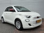 Fiat 500 RED 24 kWh Navi Camera Carplay Led Cruise SOH 100% Eerste Eigenaar Dealer Onderhouden Nieuwstaat 2023 incl 12 maanden garantie
