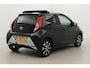 Toyota Aygo 1.0 VVT-i x-joy cabrio | Elektrisch vouwdak | Fietsensteun | Navigatie | Clima | Camera | 15 inch | Bluetooth | Privacy glas
