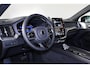 Volvo XC60 T8 Recharge AWD Ultra Black Edition Exec - Luchtvering - Panorama/schuifdak - IntelliSafe Assist & Surround - 360º Camera - Bowers & Wilkins audio - Adaptieve LED koplampen - Verwarmde voorstoelen, stuur & achterbank - Parkeersensoren voor & achter - Elektr. bedienb. voorstoelen met geheugen - Head up display - Draadloze tel. lader - Extra getint glas - Inklapbare trekhaak - 22' LMV