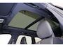 Volvo XC60 T8 Recharge AWD Ultra Black Edition Exec - Luchtvering - Panorama/schuifdak - IntelliSafe Assist & Surround - 360º Camera - Bowers & Wilkins audio - Adaptieve LED koplampen - Verwarmde voorstoelen, stuur & achterbank - Parkeersensoren voor & achter - Elektr. bedienb. voorstoelen met geheugen - Head up display - Draadloze tel. lader - Extra getint glas - Inklapbare trekhaak - 22' LMV
