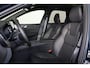 Volvo XC60 T8 Recharge AWD Ultra Black Edition Exec - Luchtvering - Panorama/schuifdak - IntelliSafe Assist & Surround - 360º Camera - Bowers & Wilkins audio - Adaptieve LED koplampen - Verwarmde voorstoelen, stuur & achterbank - Parkeersensoren voor & achter - Elektr. bedienb. voorstoelen met geheugen - Head up display - Draadloze tel. lader - Extra getint glas - Inklapbare trekhaak - 22' LMV