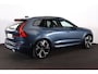 Volvo XC60 T8 Recharge AWD Ultra Black Edition Exec - Luchtvering - Panorama/schuifdak - IntelliSafe Assist & Surround - 360º Camera - Bowers & Wilkins audio - Adaptieve LED koplampen - Verwarmde voorstoelen, stuur & achterbank - Parkeersensoren voor & achter - Elektr. bedienb. voorstoelen met geheugen - Head up display - Draadloze tel. lader - Extra getint glas - Inklapbare trekhaak - 22' LMV