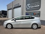 Toyota Prius 1.8 Dynamic 99PK Trekhaak,Navi,Clima,Cruise,HUD,Isofix,ElektrRamen+Spiegels,Camera,Bluetooth,KeylessEntry+Start,Lmv
