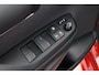 Toyota Yaris 1.5 Hybrid 115 Dynamic | Apple Carplay / Android Auto | Dodehoek detectie | Parkeersensoren voor/achter | Stoelverwarming | Adaptive Cruise | Clima | Keyless | Camera | 16 inch