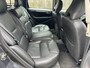 Volvo XC70 2.5 T Momentum dealer onderhouden, leder interieurs, carkit..