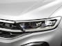 Volkswagen T-Roc 1.5 TSI 150pk Automaat R-Line Digitale Cockpit Climate Control Camera Navigatie Apple Carplay/Android Auto Lichtmetalen Velgen Parkeer sensoren Dab Led Adaptive Cruise Control