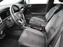 Volkswagen T-Roc 1.5 TSI 150pk Automaat R-Line Digitale Cockpit Climate Control Camera Navigatie Apple Carplay/Android Auto Lichtmetalen Velgen Parkeer sensoren Dab Led Adaptive Cruise Control